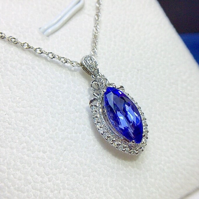 14k Gold 3.25 Ct Natural Tanzanite & Diamond Pendant( Without Chain ) - 2
