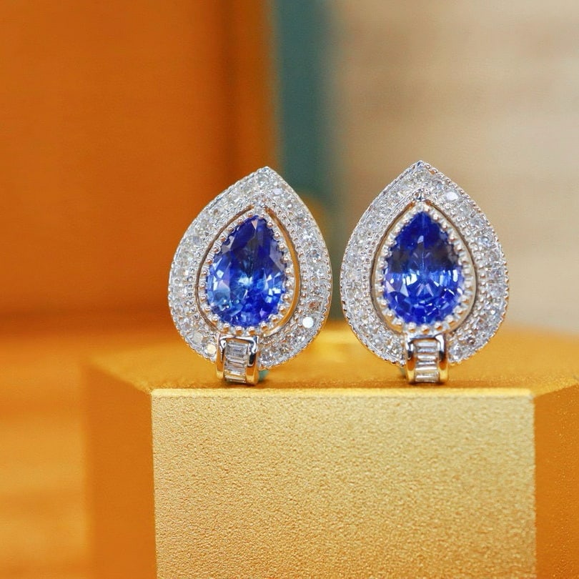 14k Gold 1.42 Ctw Natural Sapphire & Diamond Earrings: Ref:230942193 // gold content:14k gold // main gemstone:sapphire // shape:pear // carat weight:1. 22ct // color:cornflower blue // treatment:natural // // adjacent gemstone 2 : diamond // number of st
