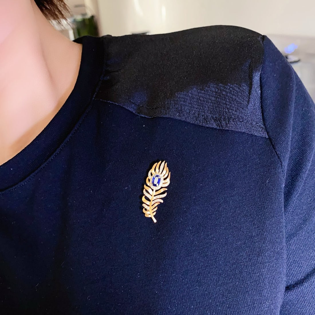 14k Gold 1.38 Ctw Natural Sapphire & Diamond Brooch - 2