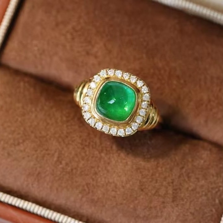 14k Gold 2.4 Ctw Vivid Green Natural Emerald & Diamond Ring (1 of 4)
