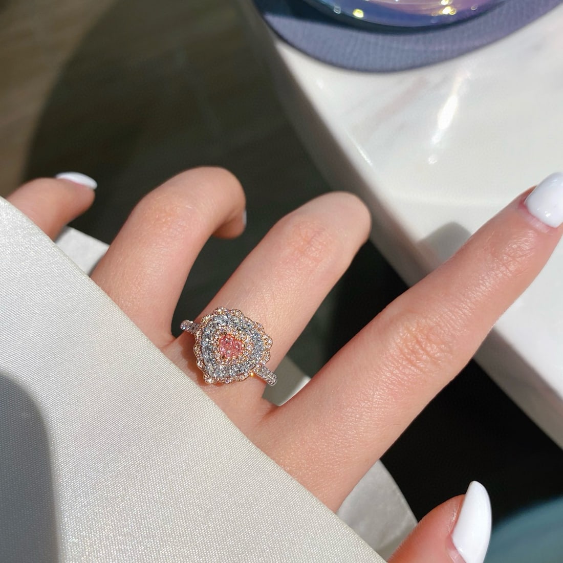 14k Gold 0.92 Ctw Natural Pink Diamond & Diamond Ring - 6