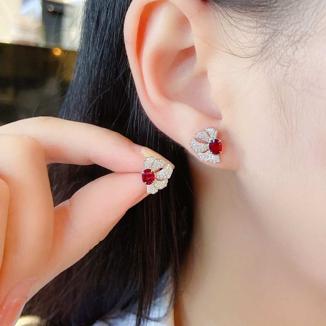 14k Gold 0.93 Ctw Vivid Red Natural Ruby & Diamond Earrings - 3