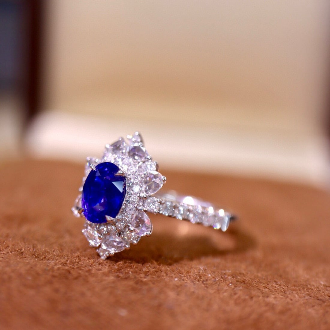 14k Gold 1.90 Ctw Vivid Blue Natural Sapphire & Diamond Ring - 2