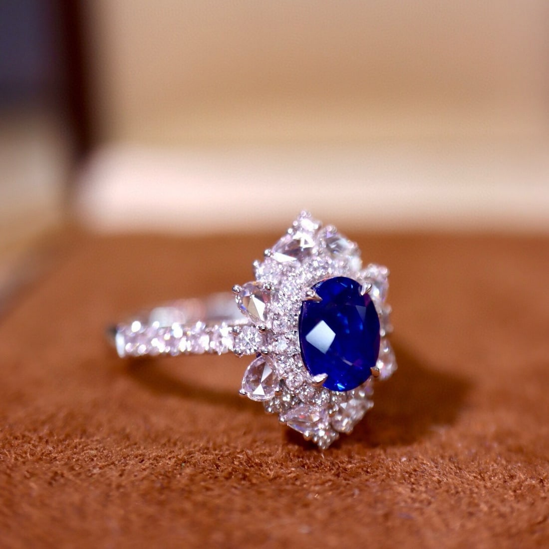 14k Gold 1.90 Ctw Vivid Blue Natural Sapphire & Diamond Ring - 3