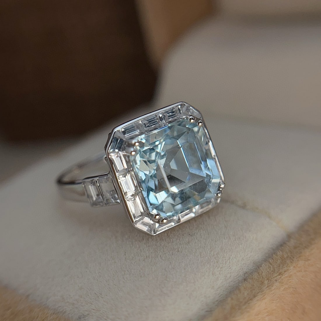 14k Gold 4.05 Ct Natural Aquamarine & Sapphire Ring - 6