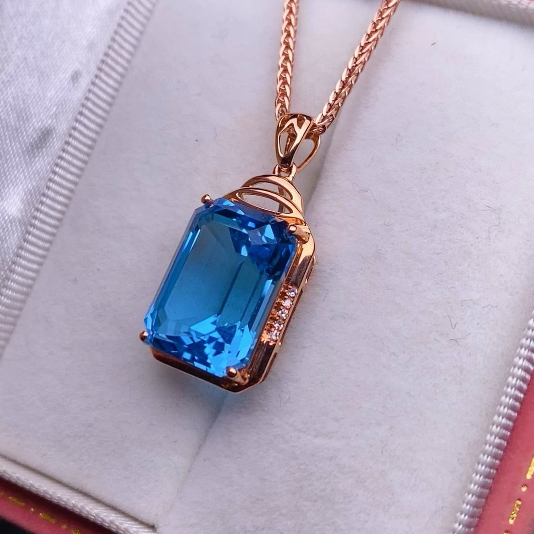 14k Gold 9.48 Ctw Natural Topaz & Diamond Pendant( Without Chain ) - 4