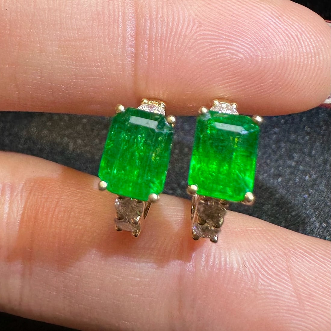 14k Gold 2.59 Ctw Vivid Green Natural Emerald & Diamond Earrings - 2