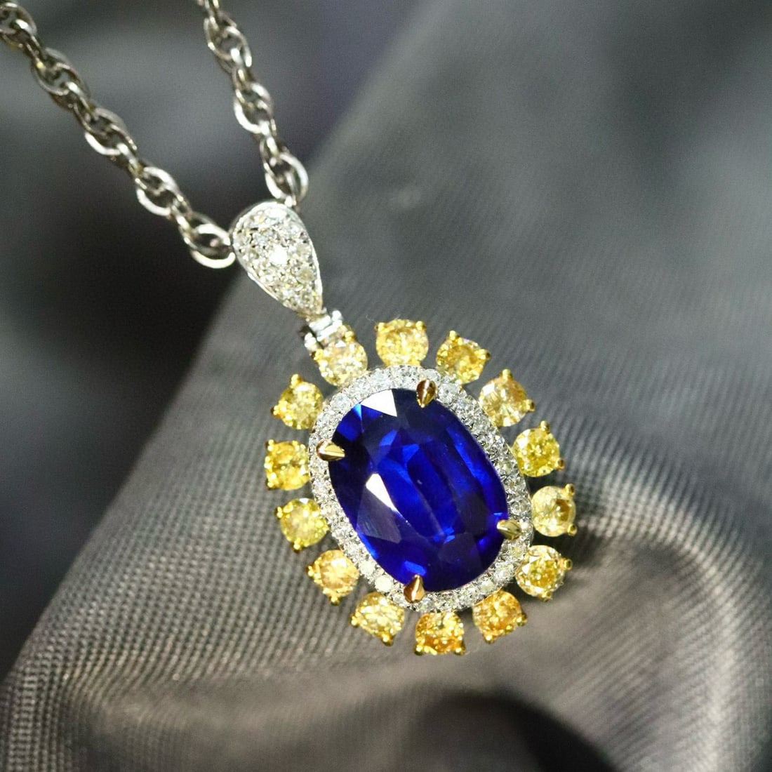 14k Gold 2.69 Ctw Natural Sapphire & Diamond Earrings: Ref:230942291 // gold content:14k gold // main gemstone:sapphire // shape:oval // carat weight:1. 70ct // color:royal blue // treatment:natural // // adjacent gemstone 2 : diamond // shape:round //