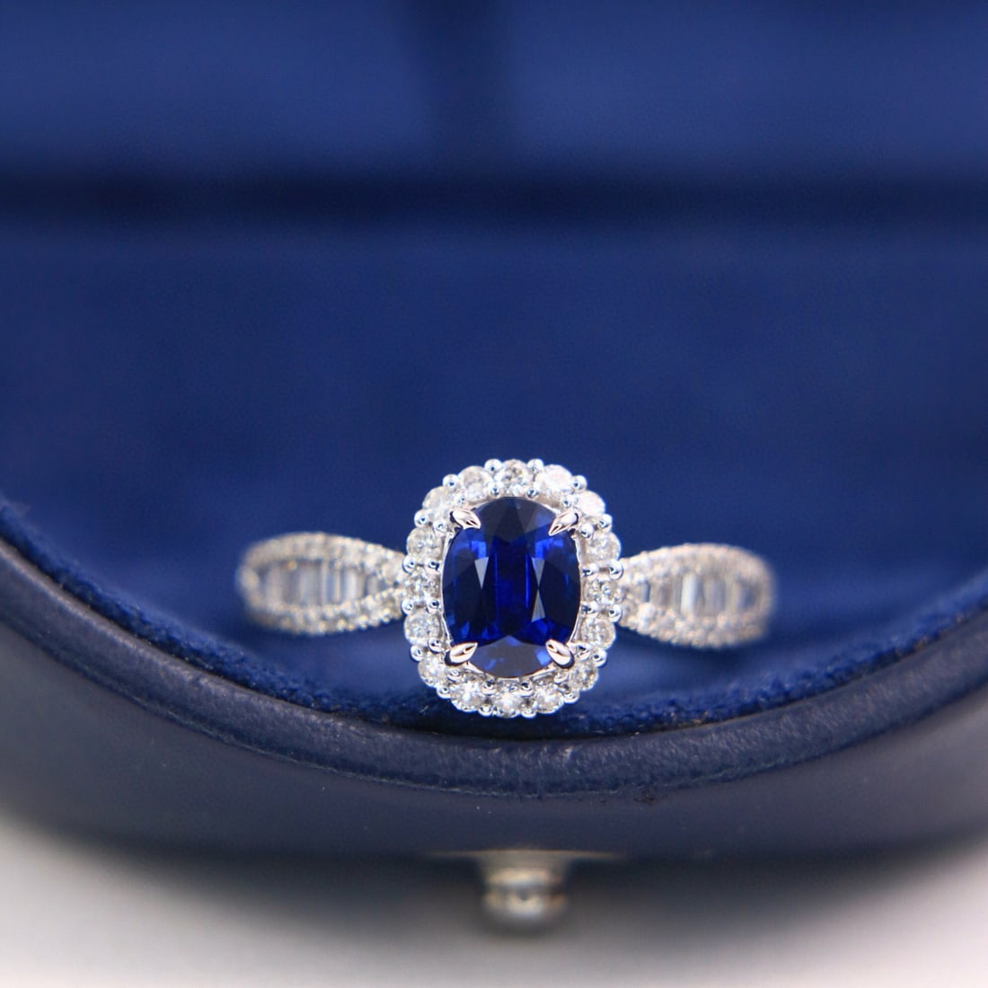 14k Gold 1.54 Ctw Natural Sapphire & Diamond Ring (1 of 5)