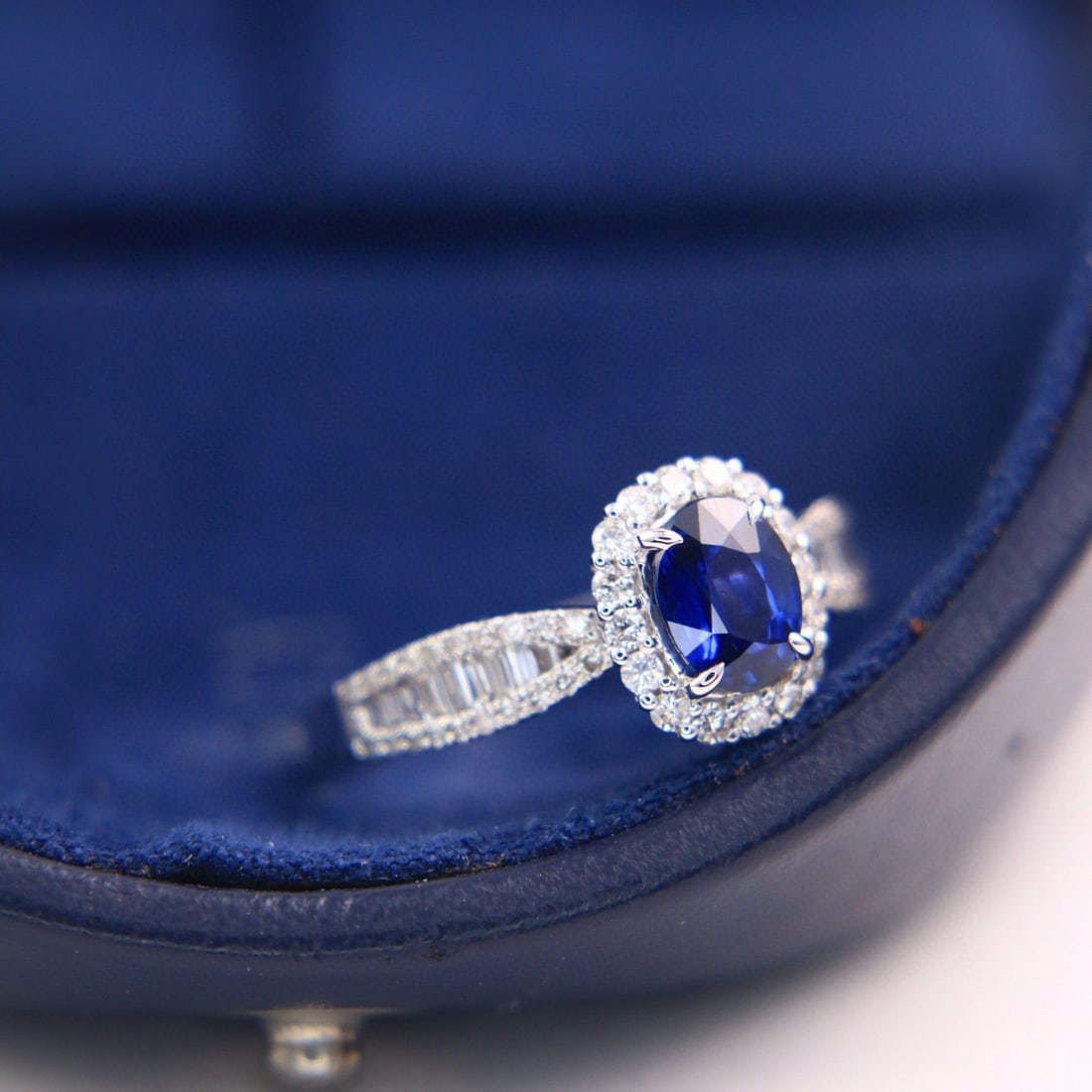 14k Gold 1.54 Ctw Natural Sapphire & Diamond Ring - 2