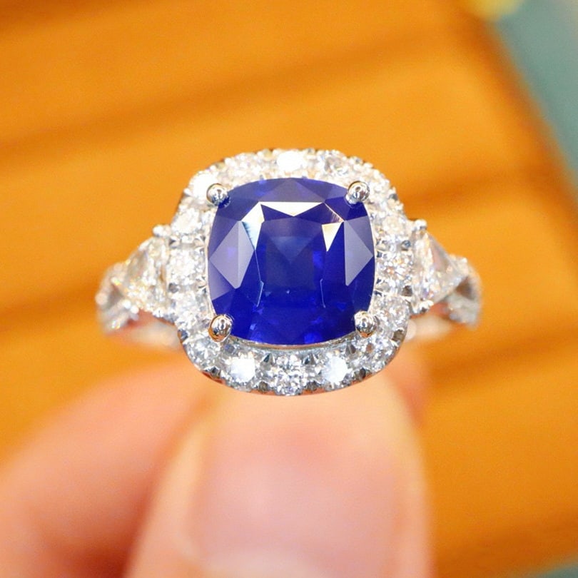 14k Gold 2.26 Ctw Natural Sapphire & Diamond Ring: Ref:230942302 // gold content:14k gold // ring size:7. 25us // // main gemstone:sapphire // shape:cushion // carat weight:1. 68ct // color:royal blue // treatment:natural // // adjacent gemstone 2 : d