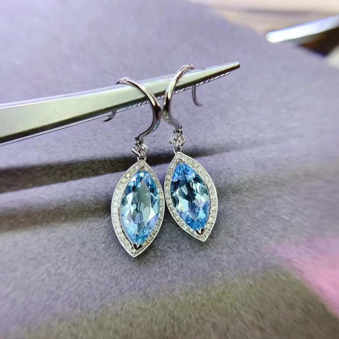 14k Gold 5.3 Ct Natural Aquamarine & Diamond Earrings - 3