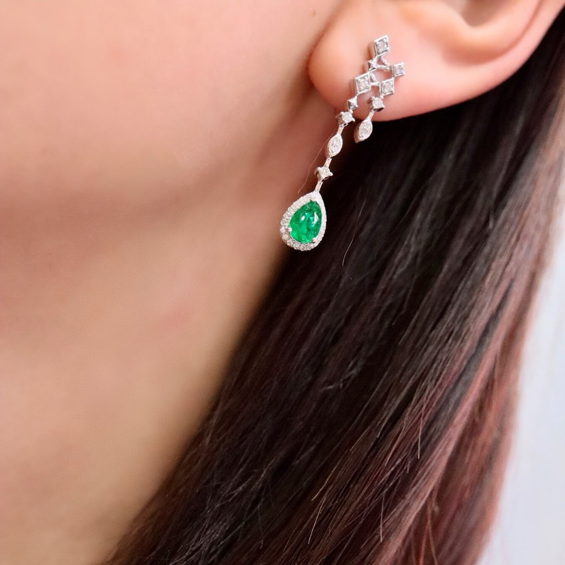 14k Gold 1.12 Ctw Vivid Green Natural Emerald & Diamond Earrings - 4