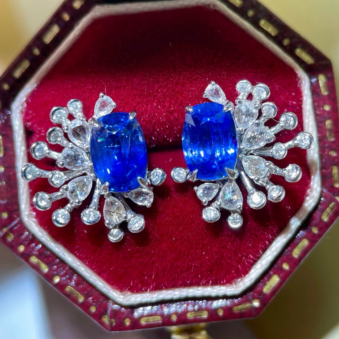 14k Gold 2.39 Ctw Vivid Blue Natural Sapphire & Diamond Earrings: Ref:230942385 // gold content:14k gold // main gemstone:sapphire // shape:cushion // carat weight:2. 01ct // color:vivid blue // treatment:natural // // adjacent gemstone 2 : diamond // shape:round