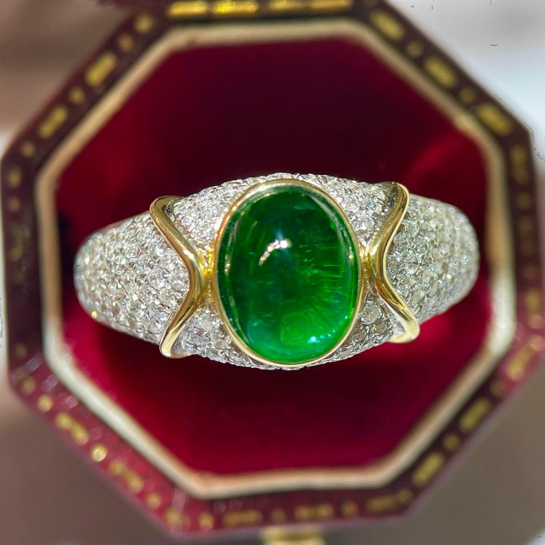14k Gold 2.68 Ctw Vivid Green Natural Emerald & Diamond Ring (1 of 5)
