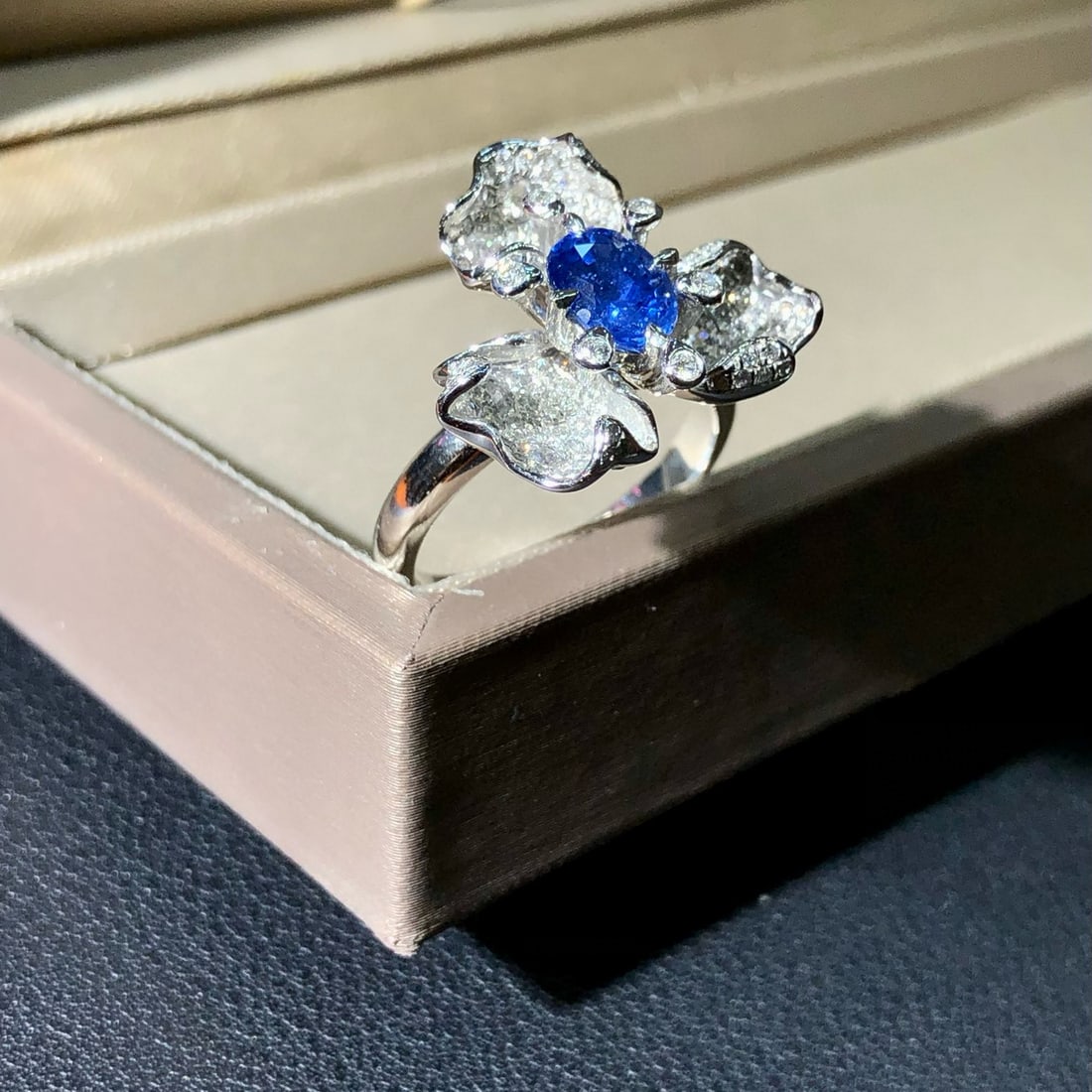 14k Gold 2.18 Ctw Natural Sapphire & Diamond & Flowers Ring - 2