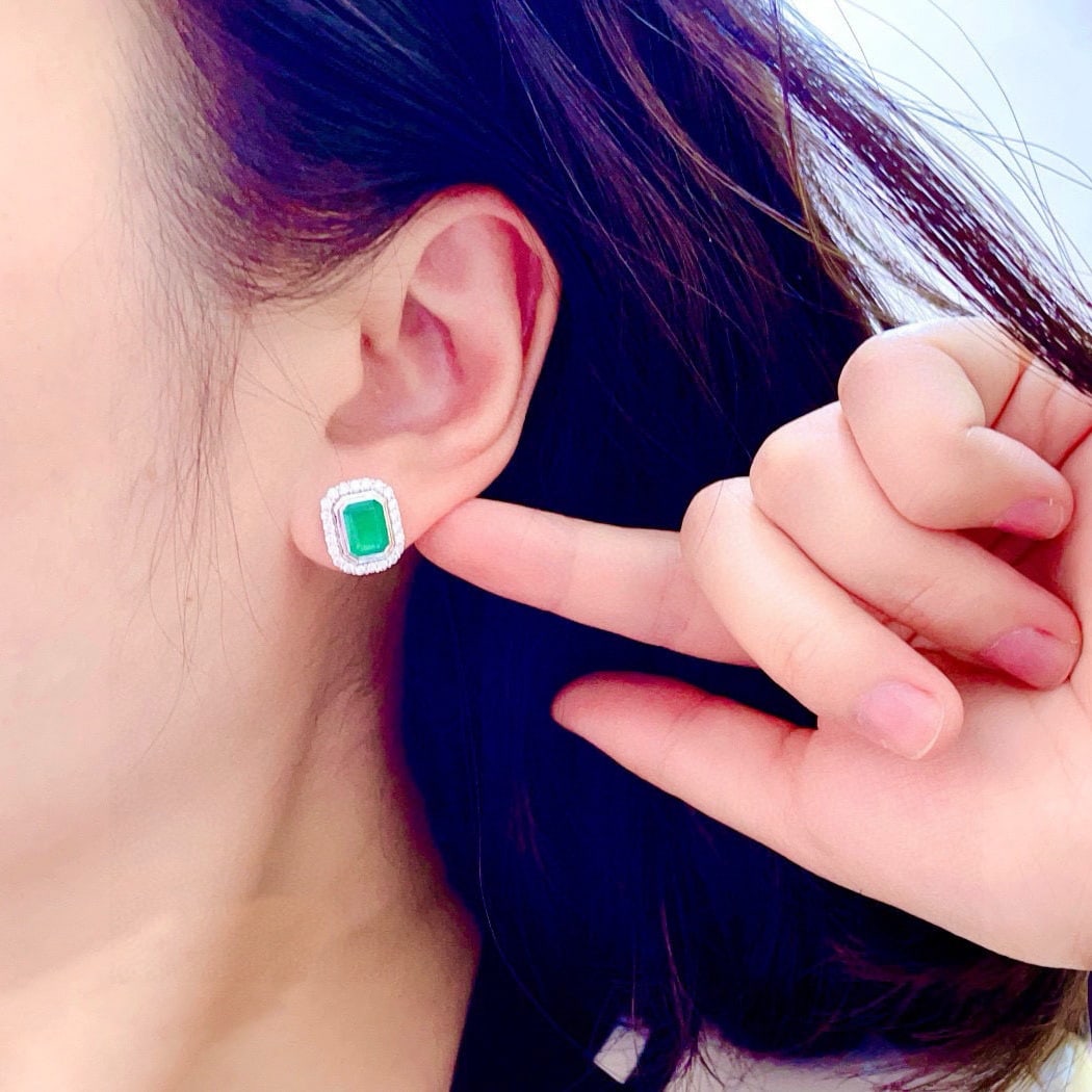 14k Gold 2.82 Ctw Vivid Green Natural Emerald & Diamond Earrings - 5