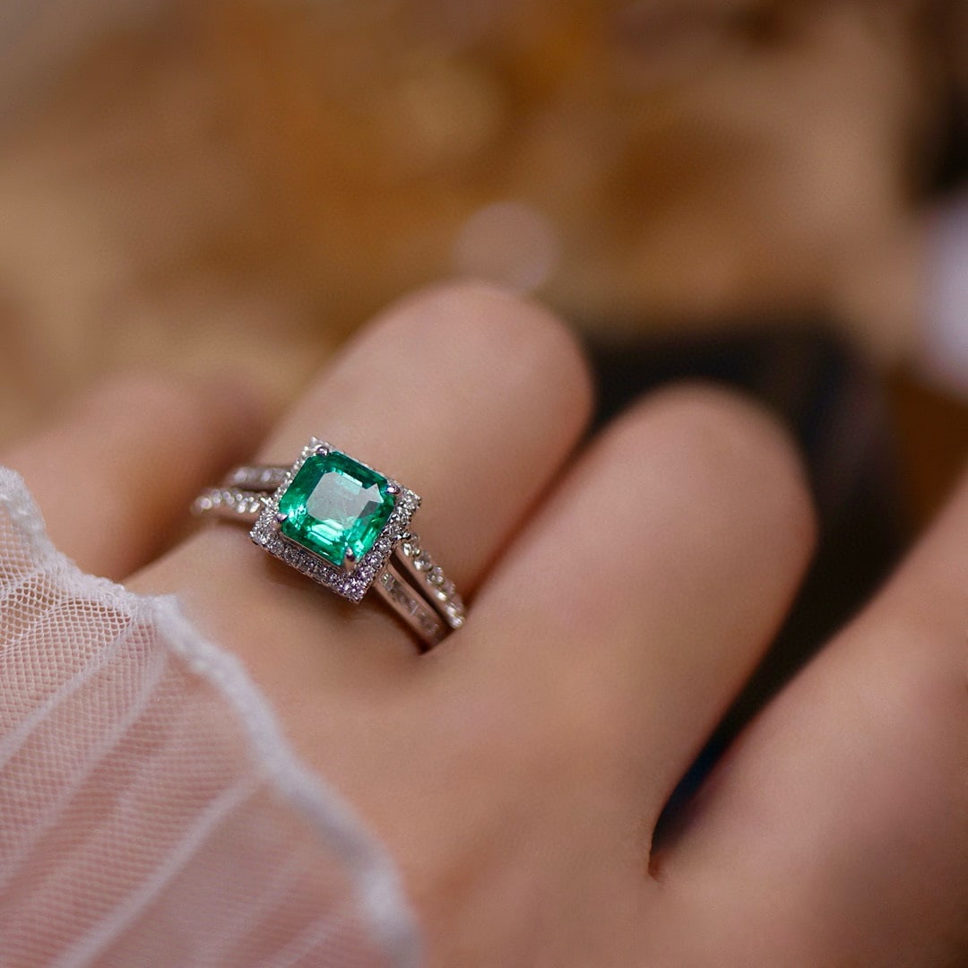 14k Gold 1.78 Ctw Natural Emerald & Diamond Ring - 4