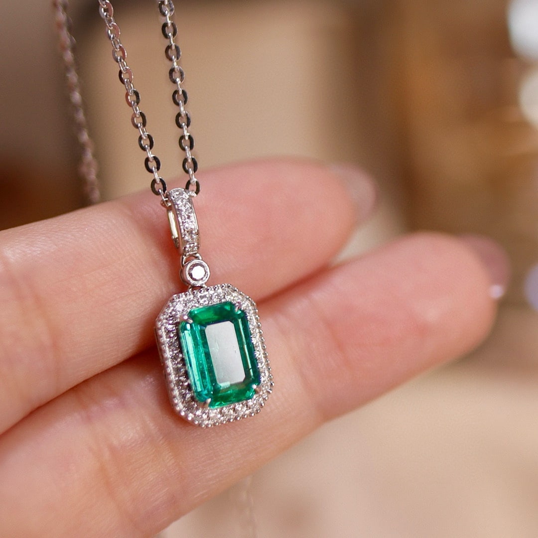 14k Gold 2.18 Ctw Vivid Green Natural Emerald & Diamond Pendant( Without Chain ): Ref:230942445 // gold content:14k gold // main gemstone:emerald // shape:octagonal // carat weight:1. 90ct // color:vivid green // treatment:natural // // adjacent gemstone 2 : diamond //