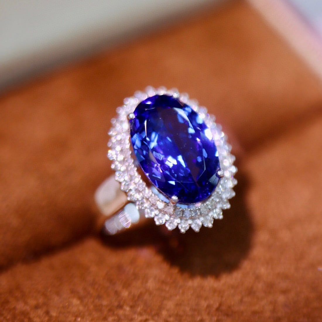 14k Gold 3.53 Ctw Natural Tanzanite & Diamond Ring - 6