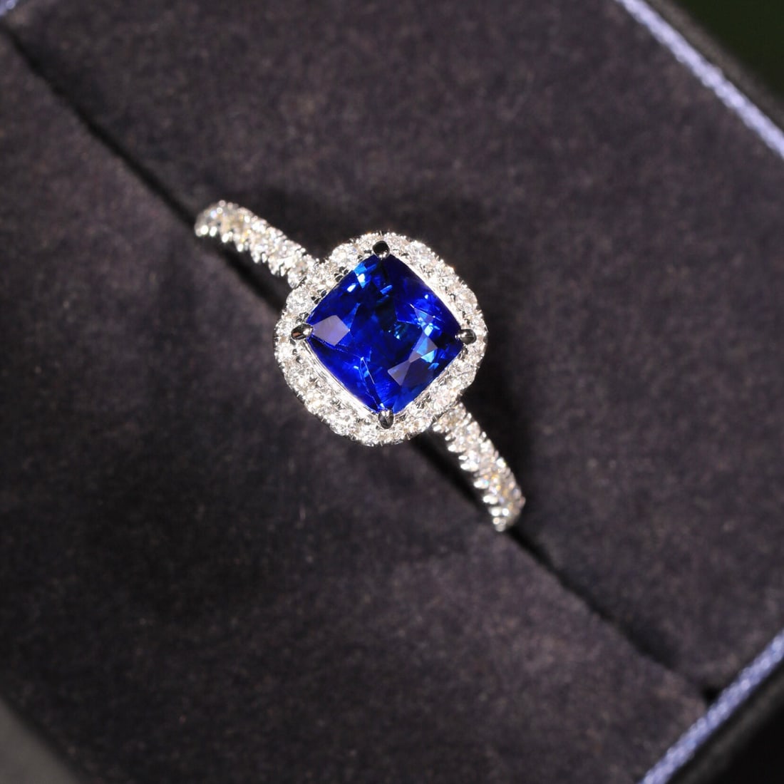 14k Gold 1.14 Ct Natural Sapphire & Diamond Ring - 4