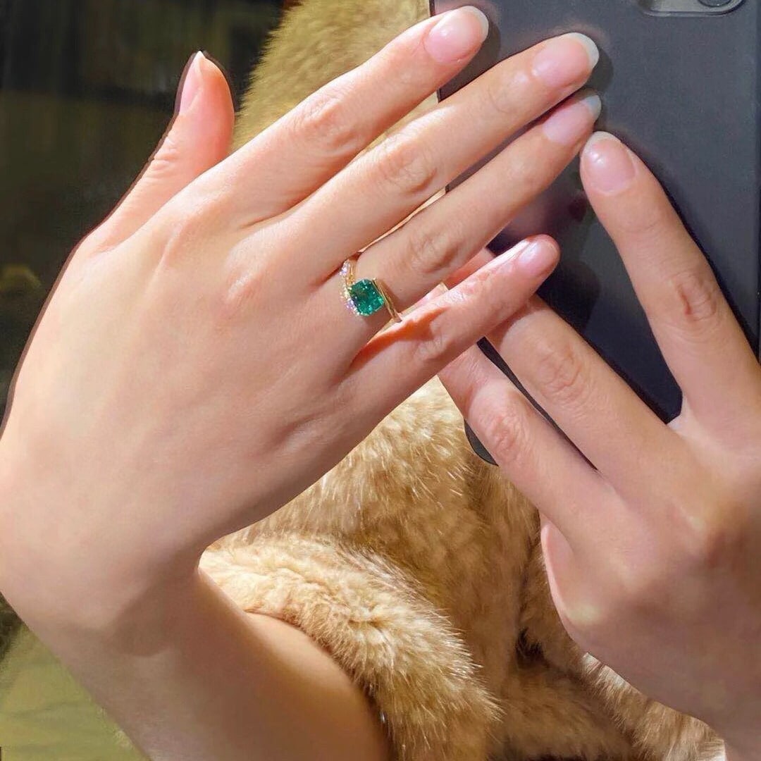 14k Gold 1.10 Ct Vivid Green Natural Emerald & Diamond Ring - 2