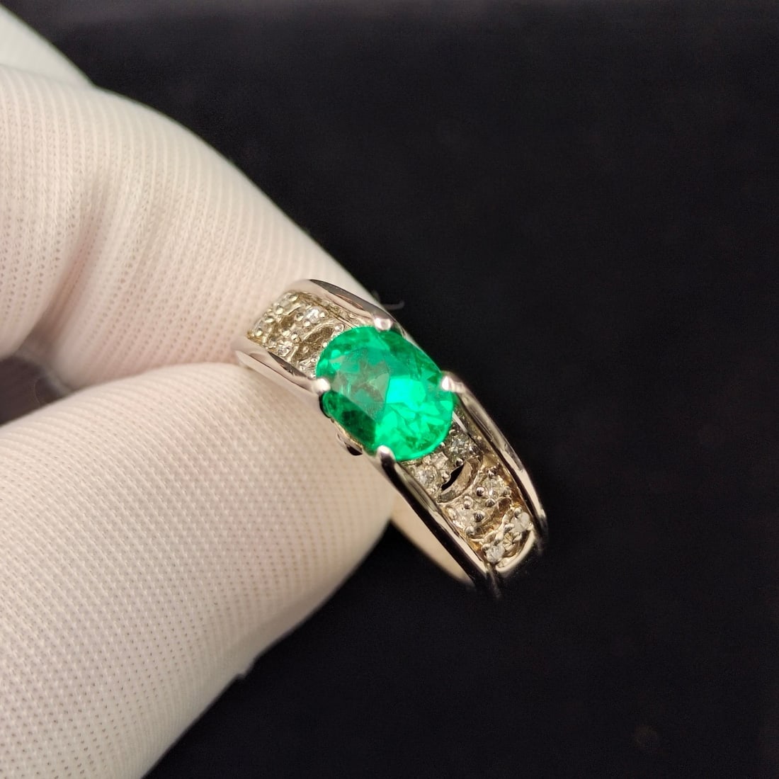 14k Gold 1.01 Ctw Natural Emerald & Diamond Ring - 2