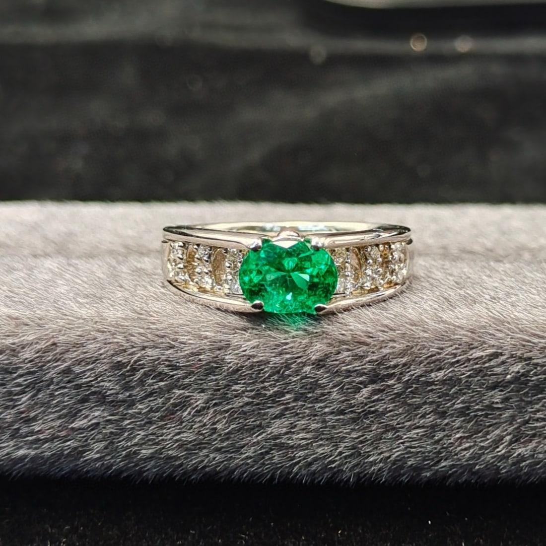 14k Gold 1.01 Ctw Natural Emerald & Diamond Ring - 3
