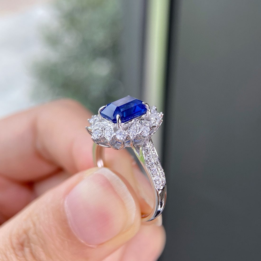 14k Gold 2.51 Ctw Natural Sapphire & Diamond Ring - 4