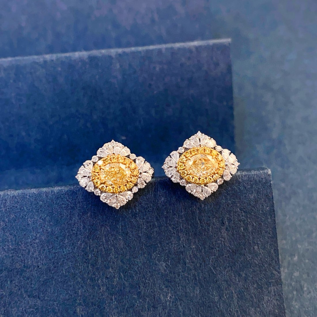 14k Gold 2.30 Ctw Natural Yellow Diamond & Diamond Earrings - 6