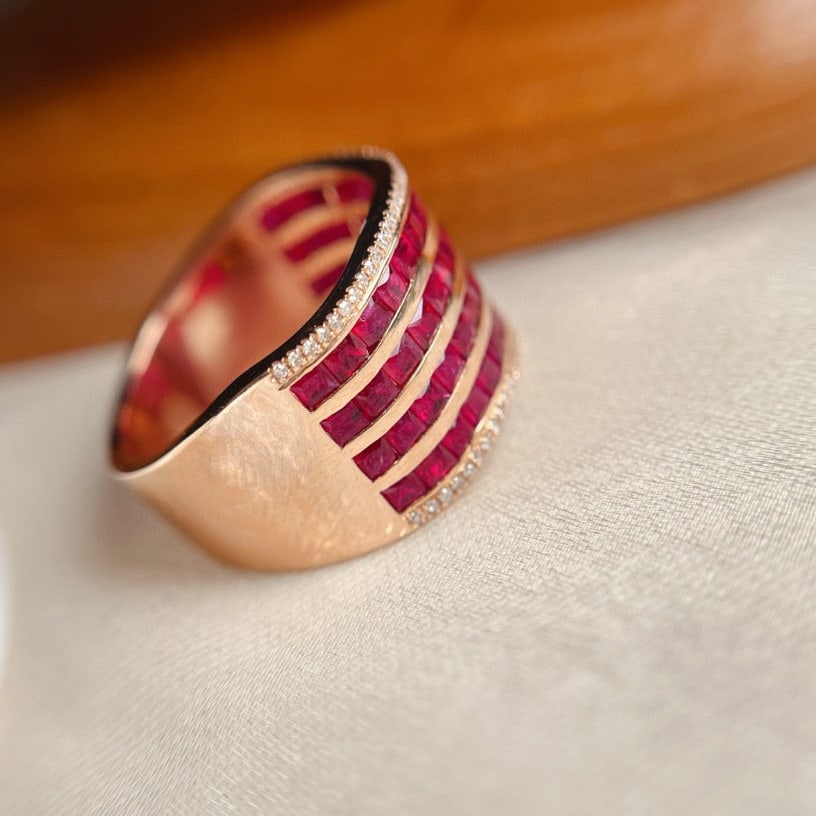 14k Gold 4.70 Ct Natural Ruby & Diamond Ring - 4