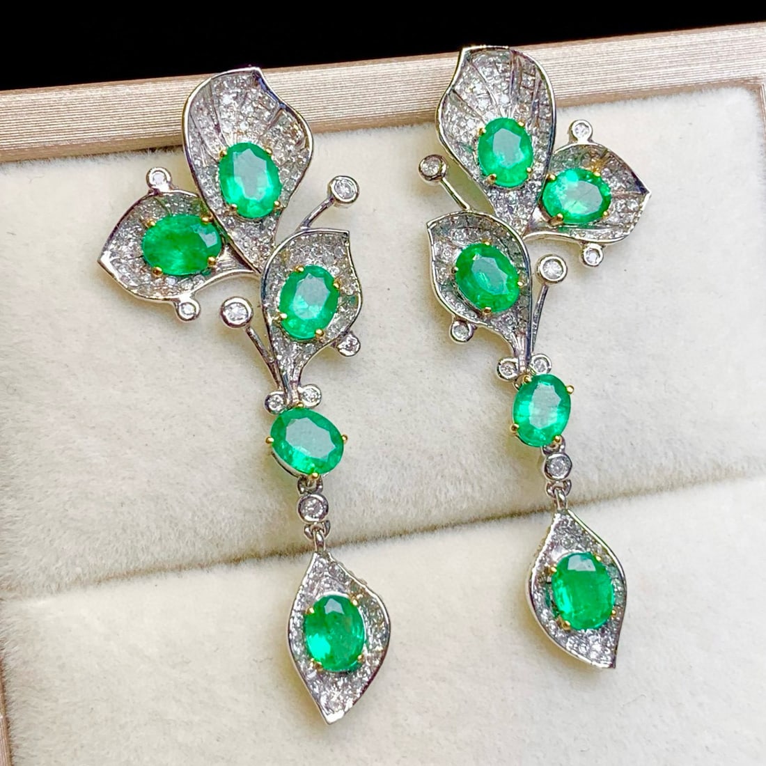 14k Gold 2.5 Ct Natural Emerald & Diamond Earrings - 6