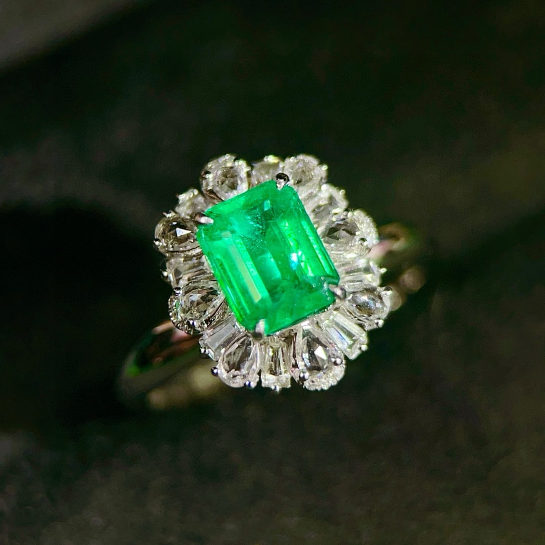 14k Gold 2.47 Ctw Vivid Green Natural Emerald & Diamond Ring (1 of 6)