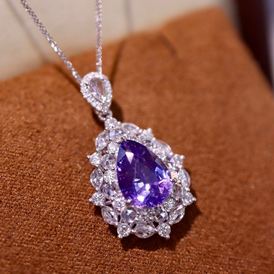 14k Gold 3.43 Ctw Natural Sapphire & Diamond Pendant( Without Chain ): Ref:230944117 // gold content:14k gold // main gemstone:sapphire // shape:pear // carat weight:2. 55ct // color:purple // treatment:natural // // adjacent gemstone 2 : diamond // shape:multiply //