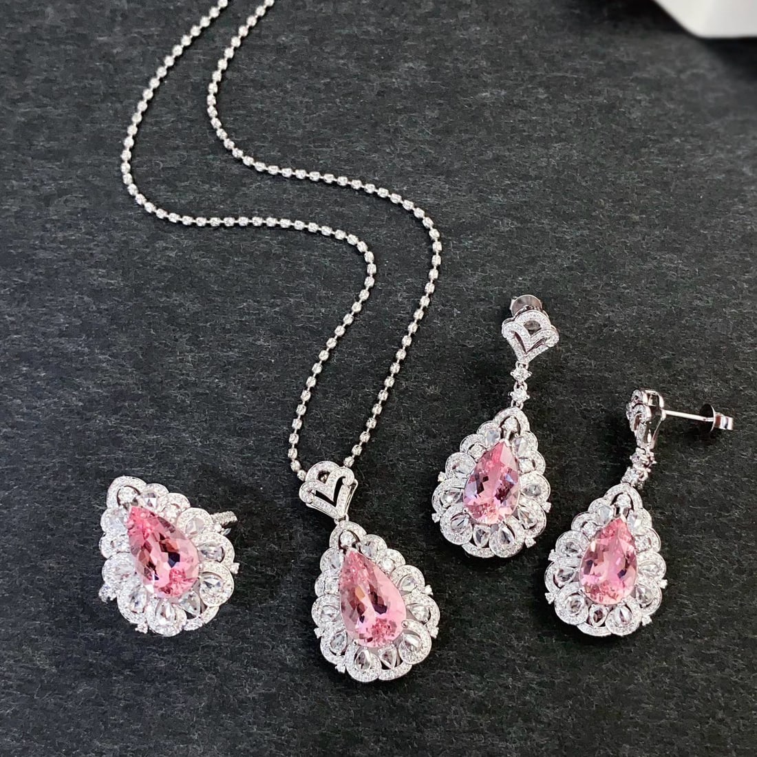 14k Gold 12.84 Ctw Natural Morganite & Diamond Jewelry Set: Ref:230944120 // gold content:14k gold // ring size:7. 25us // // ring // main gemstone:morganite // shape:pear // carat weight:2. 58ct // color:cherry blossom color // treatment:natural // //