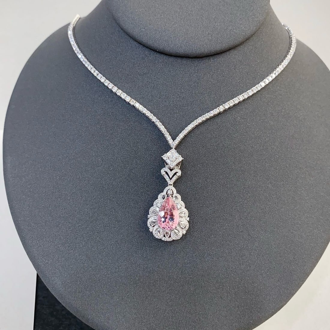 14k Gold 12.84 Ctw Natural Morganite & Diamond Jewelry Set - 7