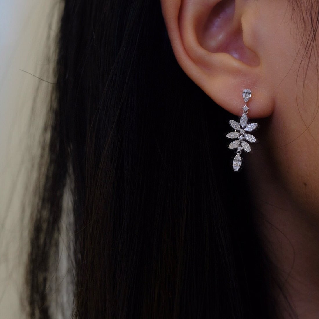 14k Gold 0.8 Ct Natural H Diamond Earrings - 4