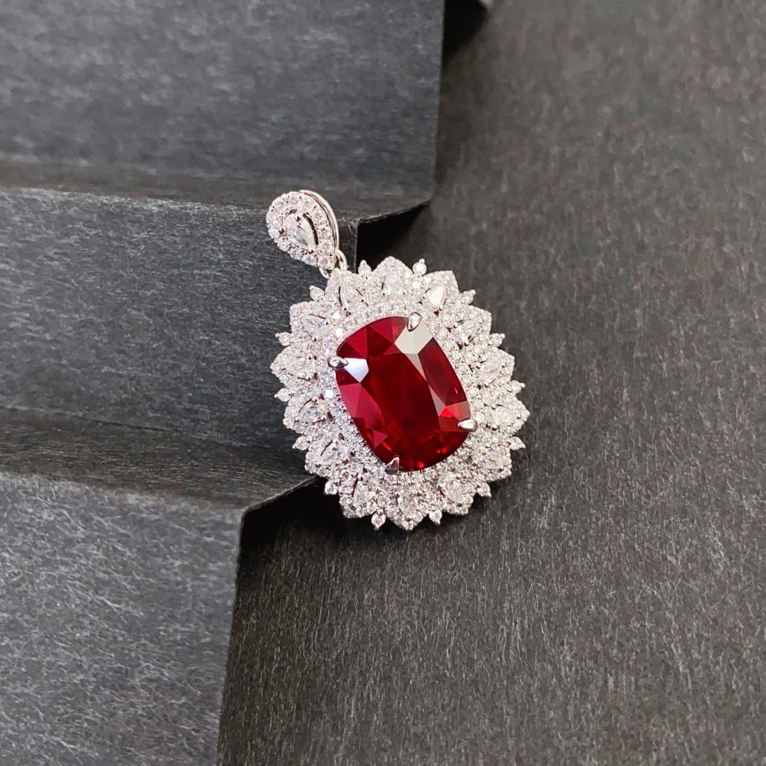 14k Gold 6.75 Ctw Vivid Red Natural Tourmaline & Diamond Pendant( Without Chain ): Ref:230944125 // gold content:14k gold // main gemstone:tourmaline // shape:cushion // carat weight:5. 53ct // color:vivid red // treatment:natural // // adjacent gemstone 2 : diamond // shape:multipl