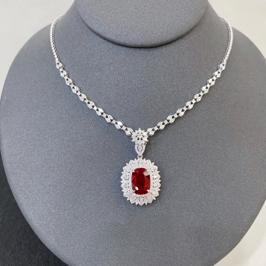 14k Gold 6.75 Ctw Vivid Red Natural Tourmaline & Diamond Pendant( Without Chain ) - 5