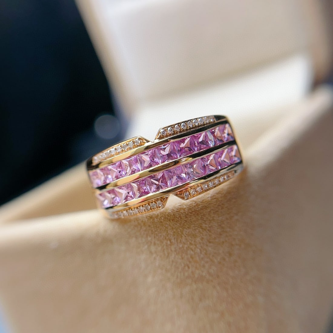 14k Gold 2.30 Ct Natural Padparadscha Sapphire & Diamond Ring - 3