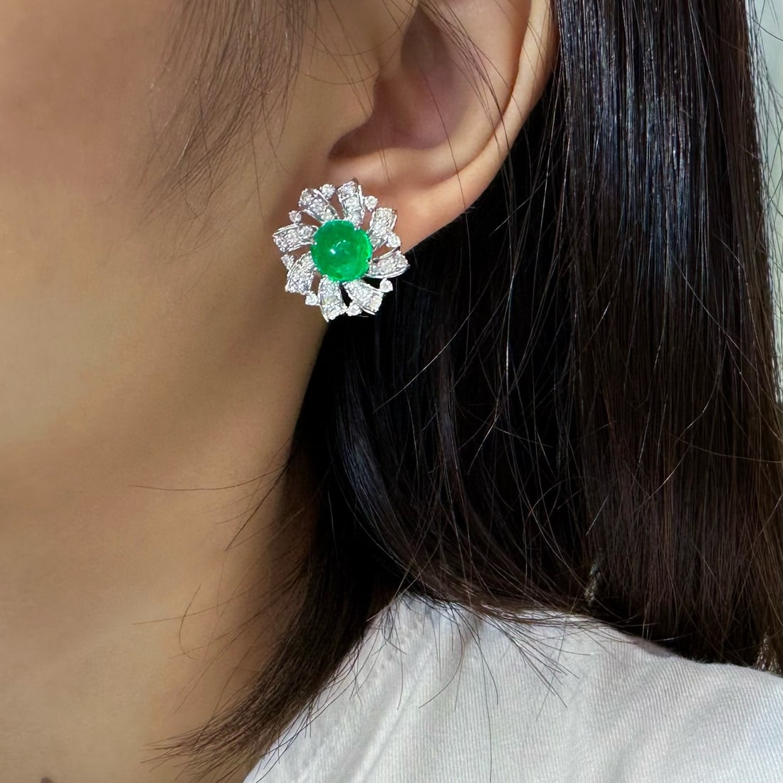 14k Gold 6.19 Ct Natural Emerald & Diamond Earrings - 4