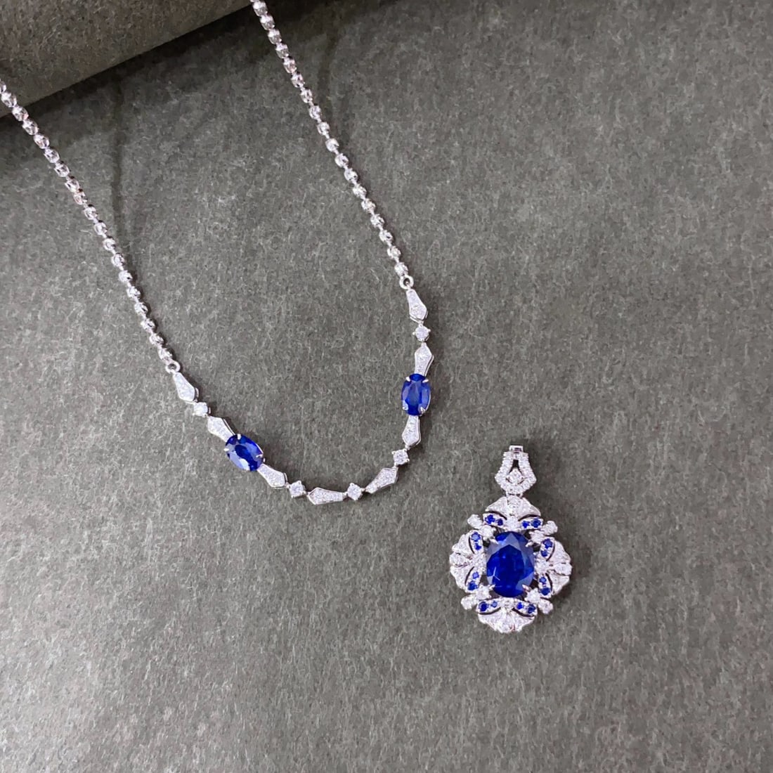 14k Gold 6.51 Ctw Natural Sapphire & Diamond Jewelry Set - 6