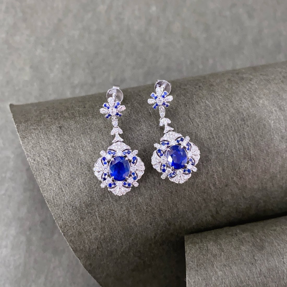 14k Gold 6.51 Ctw Natural Sapphire & Diamond Jewelry Set - 7