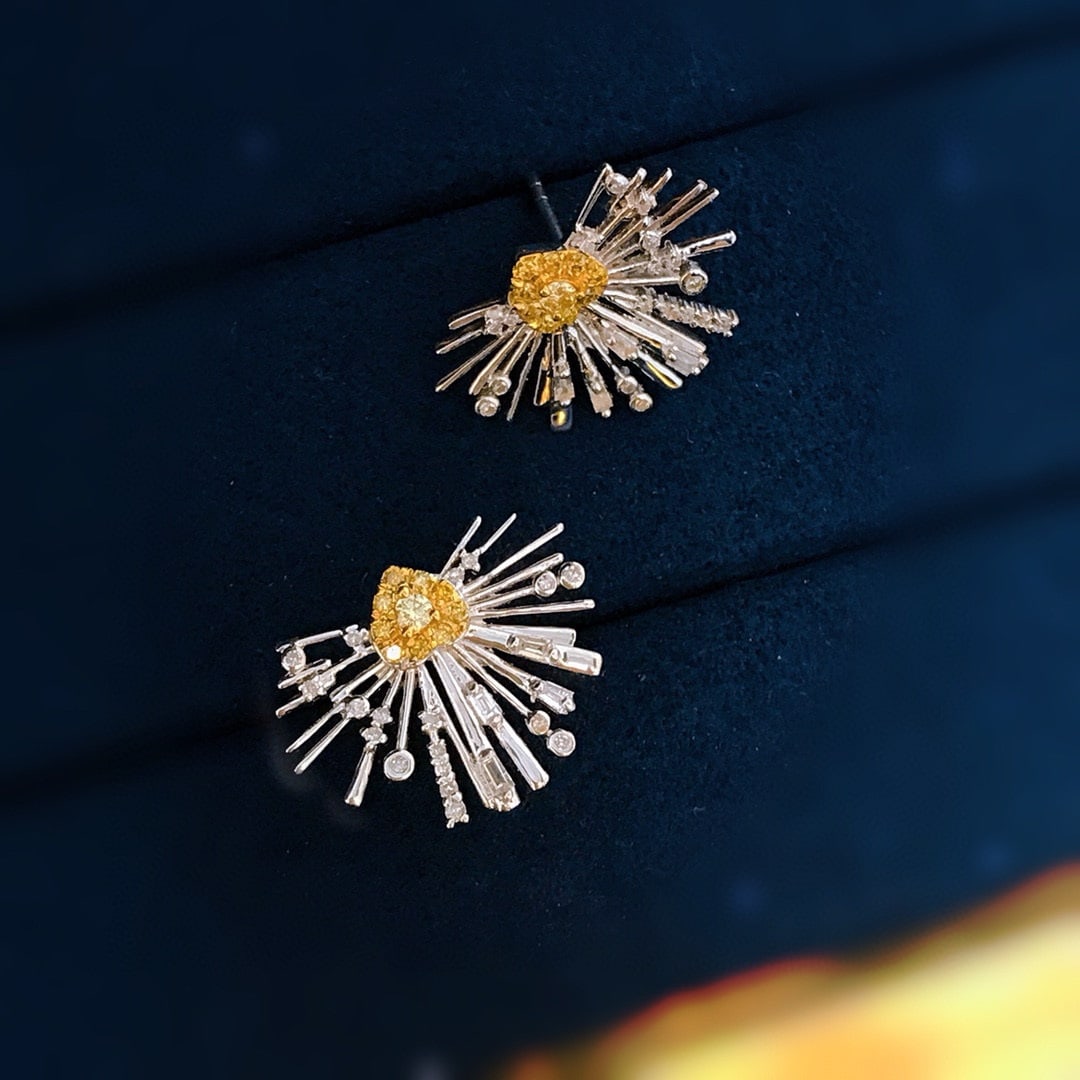 14k Gold 0.46 Ct Natural Color Diamond Earrings - 5