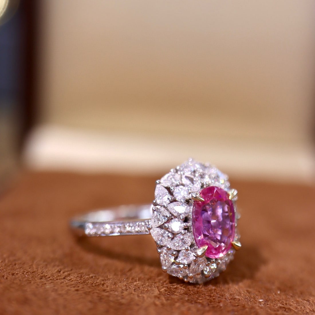 14k Gold 2.16 Ctw Natural Padparadscha Sapphire & Diamond Ring - 3