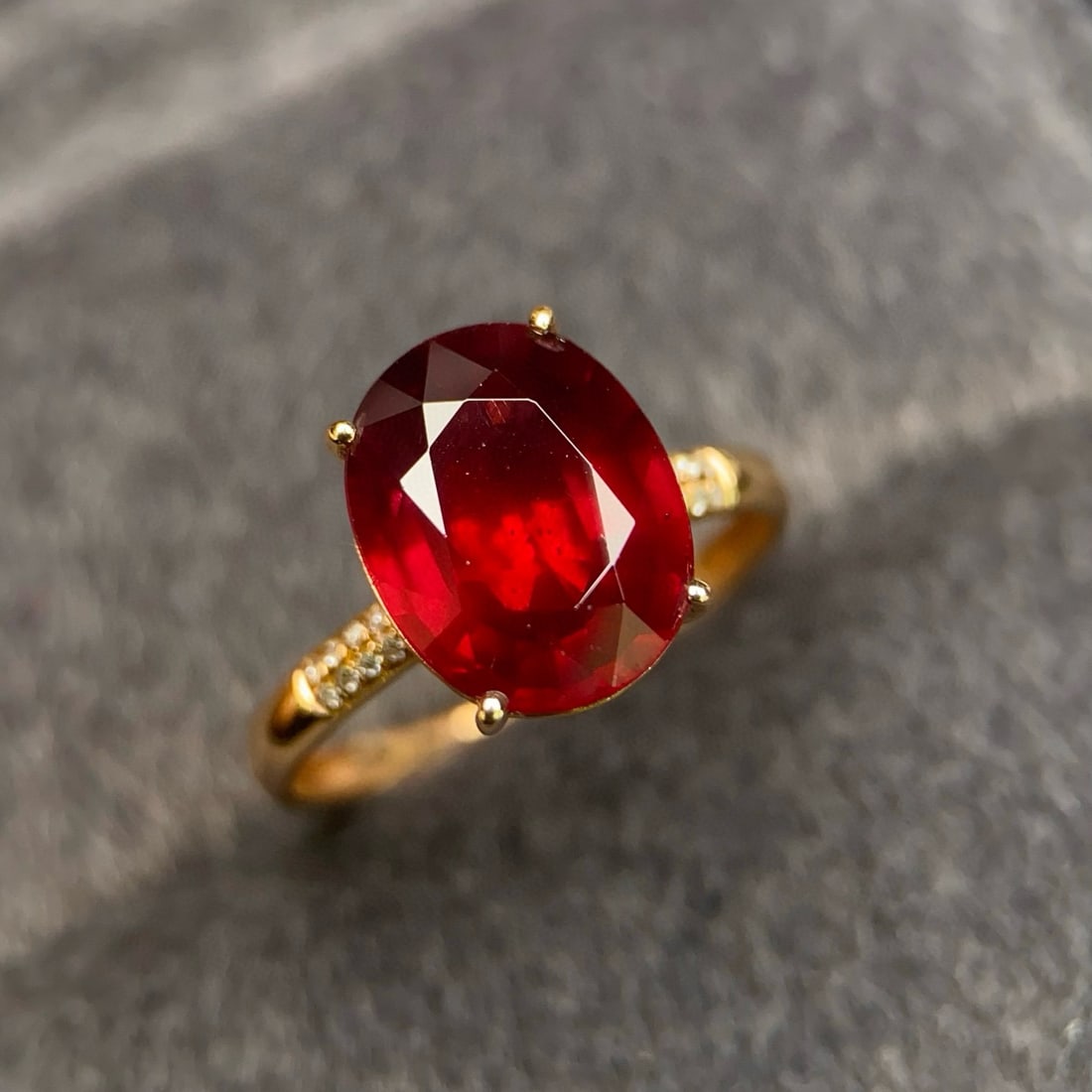 14k Gold 4.70 Ctw Natural Garnet & Diamond Ring - 3