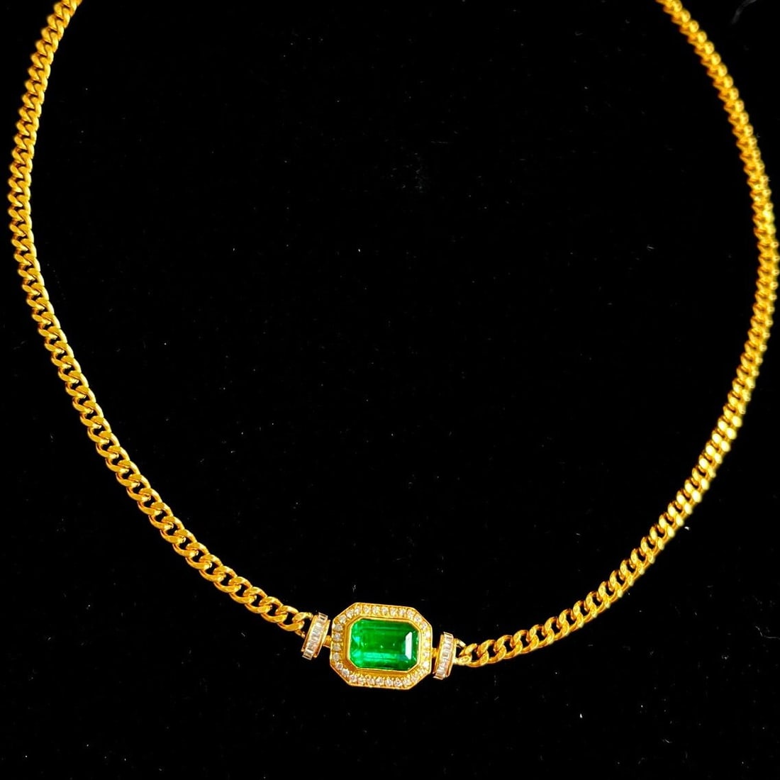 14k Gold 2.08 Ctw Vivid Green Natural Emerald & Diamond Necklace (1 of 8)