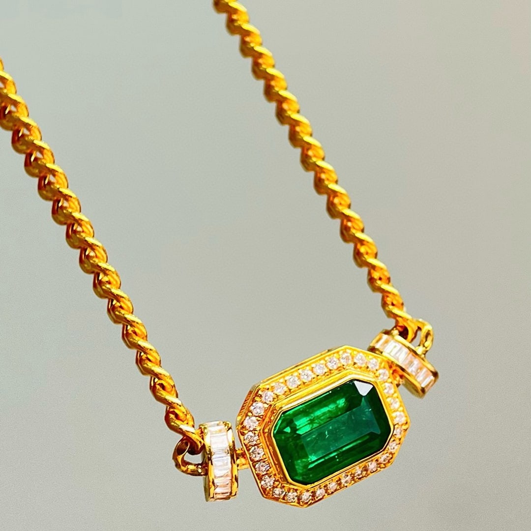 14k Gold 2.08 Ctw Vivid Green Natural Emerald & Diamond Necklace - 3