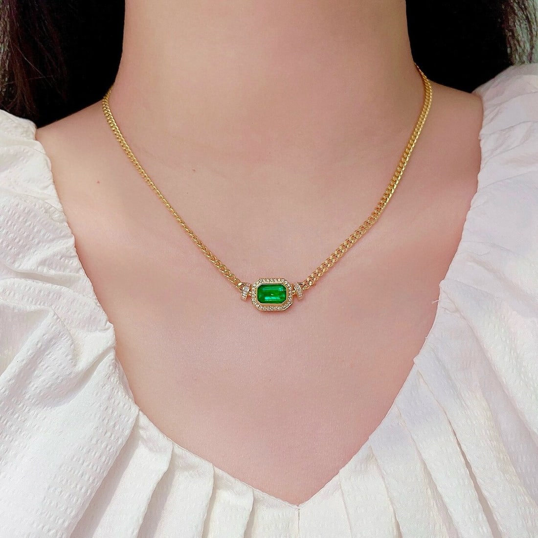 14k Gold 2.08 Ctw Vivid Green Natural Emerald & Diamond Necklace - 5