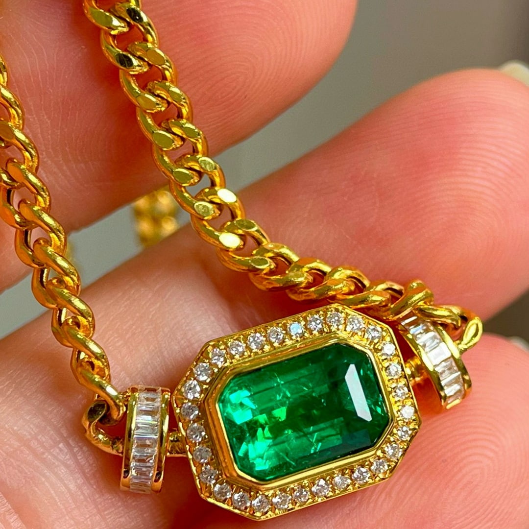 14k Gold 2.08 Ctw Vivid Green Natural Emerald & Diamond Necklace - 6